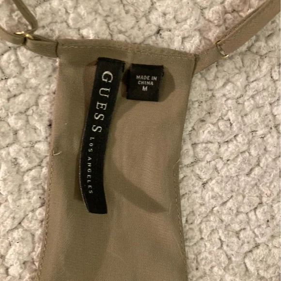 Guess top - Picture 2 of 4